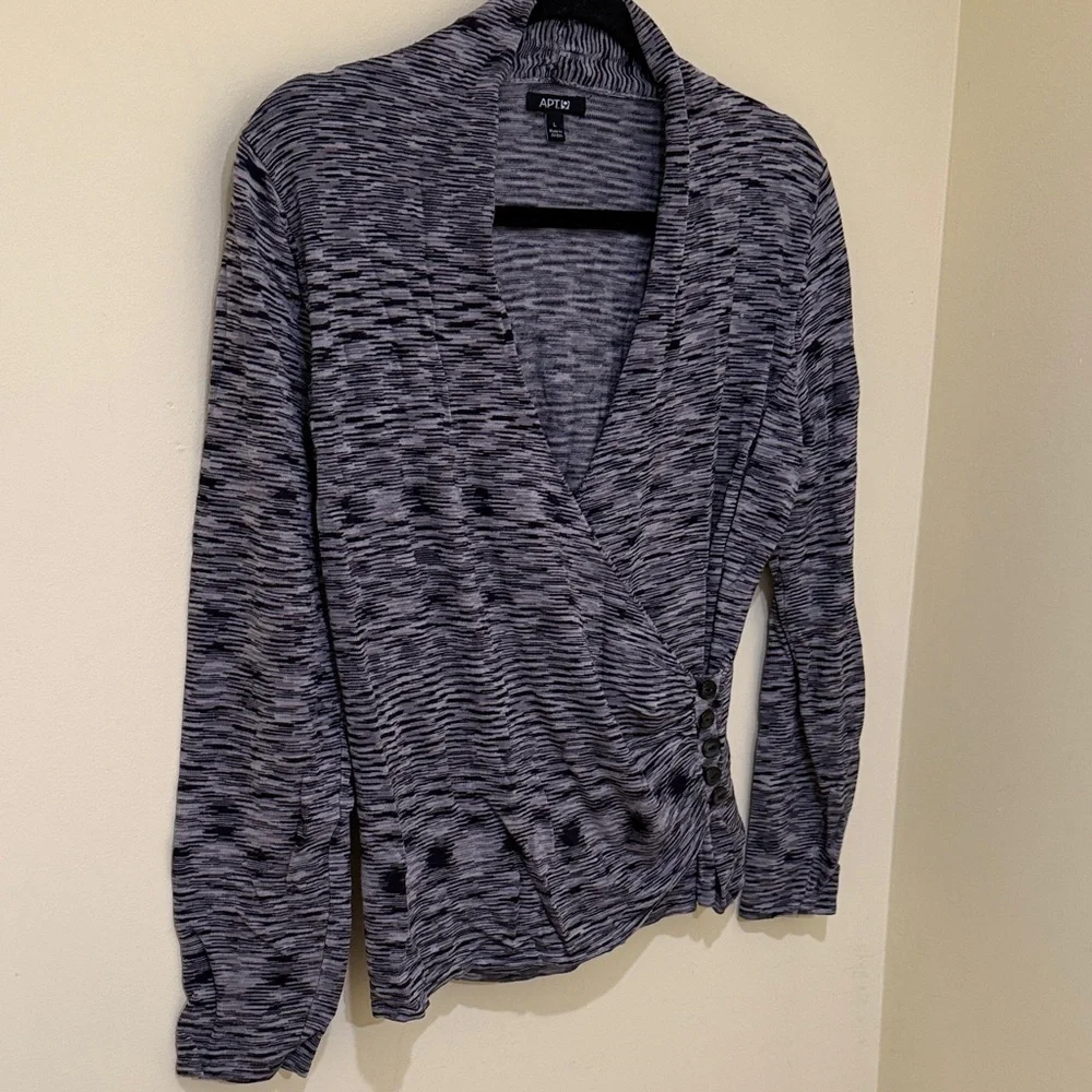 Apt. 9 Heather Gray V-Neck Long sleeve Women's Sweater Size Large